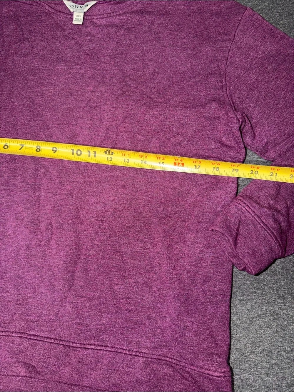 Mens Orvis Crewneck Sweatshirt in Heathered Plum Size Small